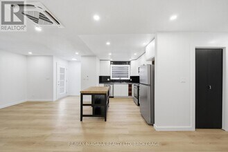 1361 Station St in Pelham, ON - Building Photo - Building Photo