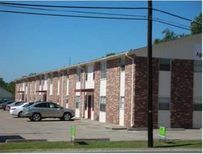 Alpine in Groesbeck, TX - Building Photo - Building Photo