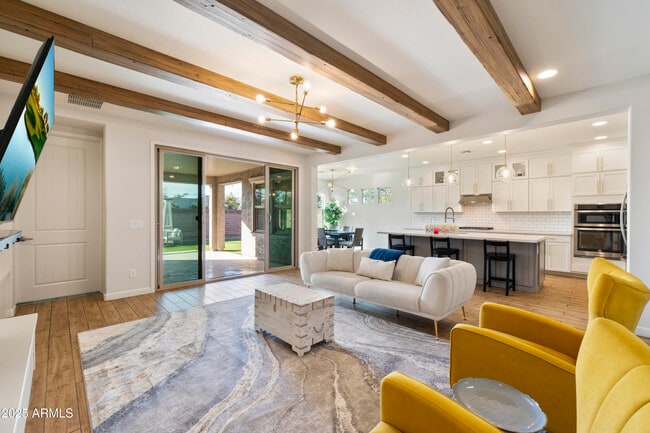 property at 4050 S Thistle Dr