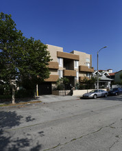 851 S Gramercy Pl in Los Angeles, CA - Building Photo - Building Photo