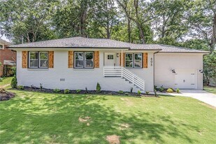 605 Blake Ave SE in Atlanta, GA - Building Photo