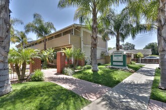 Tamarack Apartments in Los Gatos, CA - Building Photo - Building Photo