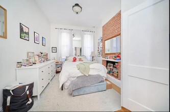 423 E 81st St in New York, NY - Building Photo - Building Photo