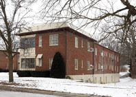 517 E Washington St in Greencastle, IN - Foto de edificio - Building Photo