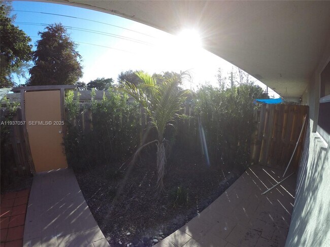 1200 NE 5th Terrace in Fort Lauderdale, FL - Building Photo - Building Photo