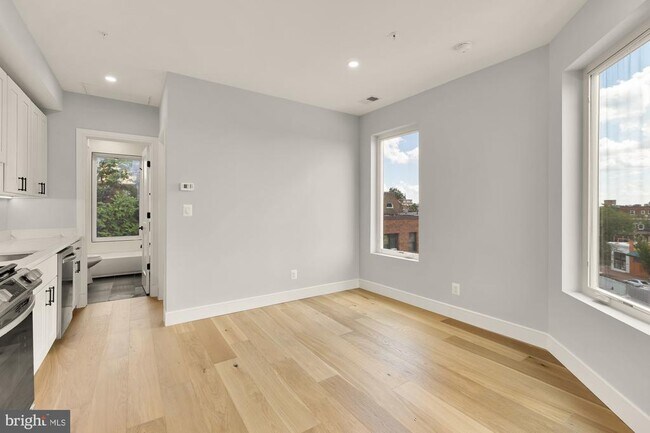 3215 Mt Pleasant St NW