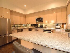 171 W Goethe St in Chicago, IL - Building Photo - Building Photo