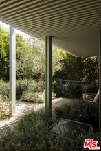 6519 Springpark Ave in Los Angeles, CA - Building Photo - Building Photo