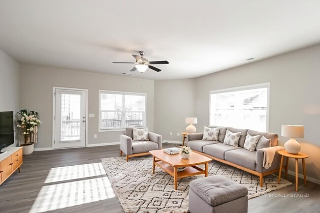 588 Elliston Pl in Ball Ground, GA - Building Photo - Building Photo