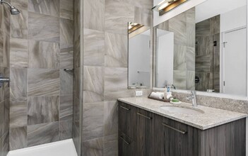 535 N Michigan Ave in Chicago, IL - Foto de edificio - Building Photo