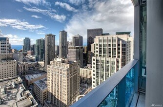 737 Olive Way, Unit 2410 in Seattle, WA - Building Photo - Building Photo