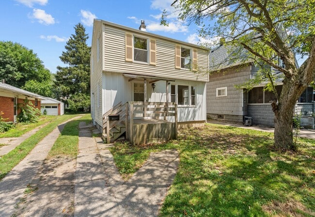 3518 Almeda Dr in Toledo, OH - Building Photo - Building Photo