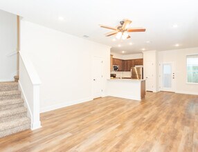 10347 Lynwood Branch in San Antonio, TX - Building Photo - Building Photo