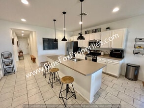 21479 E Treasure Rd in Red Rock, AZ - Building Photo - Building Photo