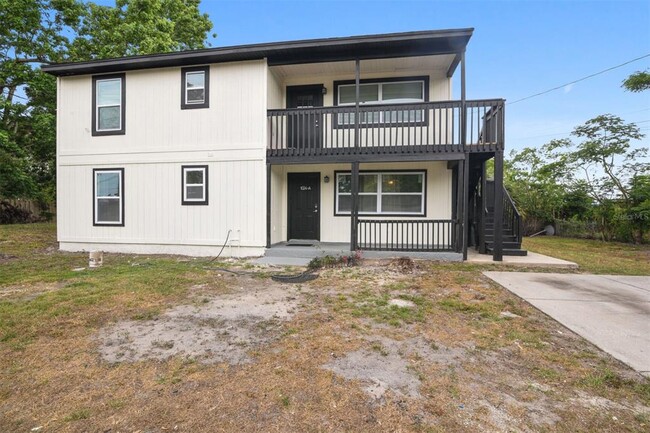 property at 1024 Manor Dr