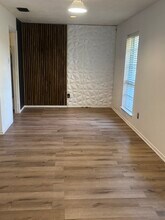 310 Meadowlark Ln in Duncanville, TX - Foto de edificio - Building Photo