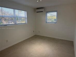 5963 SW 66th Terrace in South Miami, FL - Building Photo - Building Photo