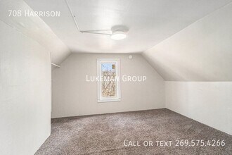 708 Harrison St in Kalamazoo, MI - Building Photo - Building Photo