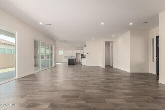 17233 W Dartmouth St in Surprise, AZ - Building Photo - Building Photo