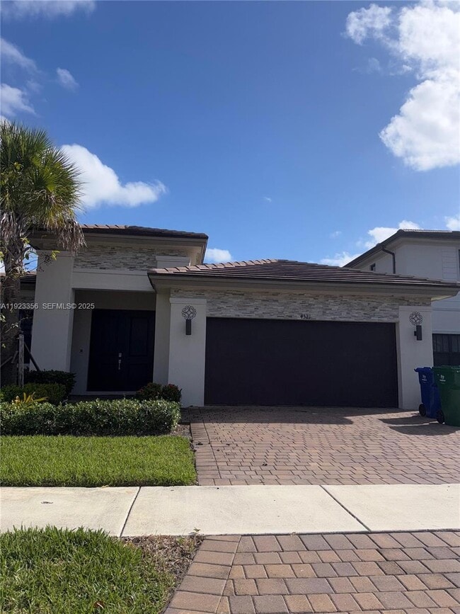 4321 SW 173rd Ave in Miramar, FL - Building Photo - Building Photo