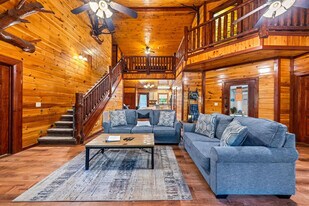 217 Amet Way in Cosby, TN - Building Photo