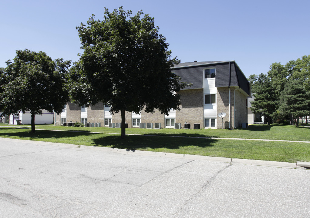 4303 Touzalin Ave in Lincoln, NE - Building Photo