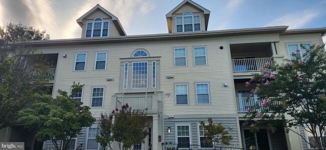 property at 9150 Gracious End Ct