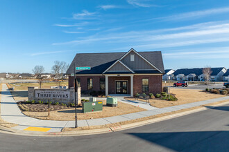 Gardens of Three Rivers in Murfreesboro, TN - Building Photo - Building Photo