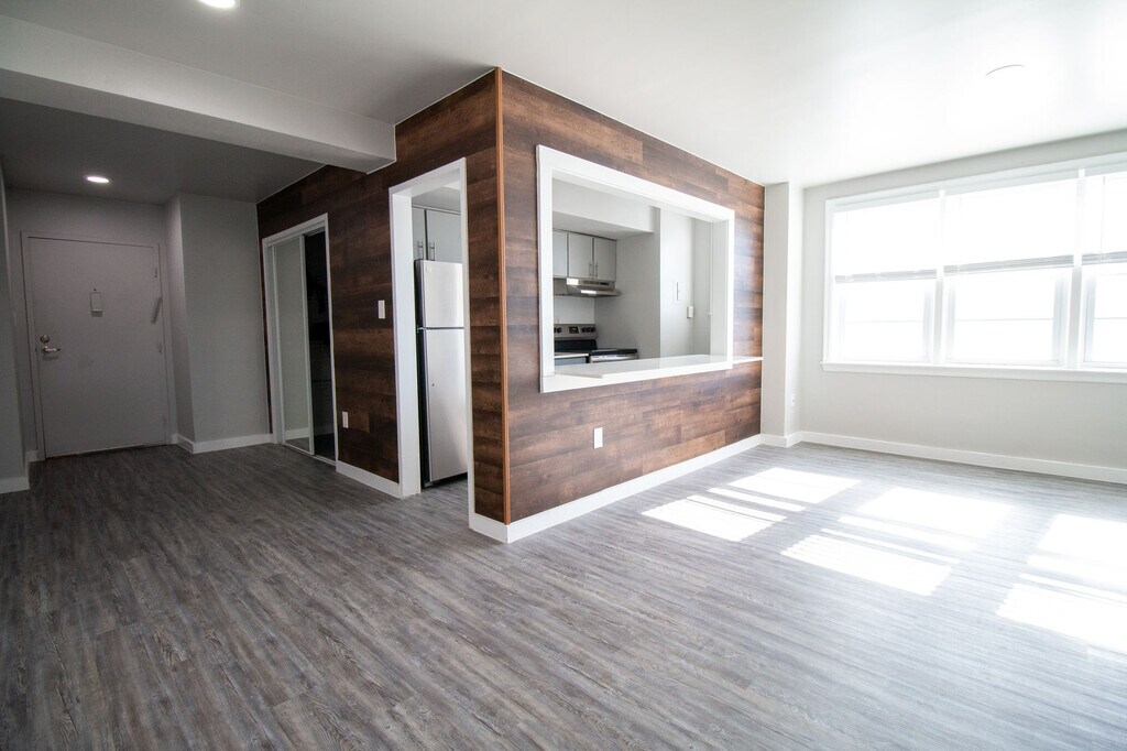 Mayflower Apartments in Virginia Beach, VA