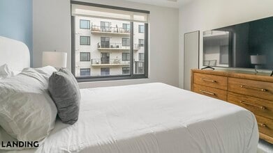 1414 Wood Hollow Dr, Unit 1-636 in Houston, TX - Building Photo - Building Photo