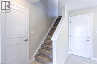 13 Sportsman Hill St in Kitchener, ON - Building Photo - Building Photo