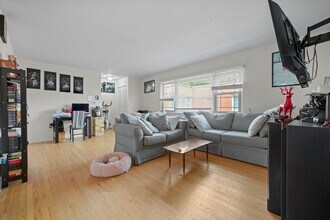 8050 Niles Ave in Skokie, IL - Building Photo - Building Photo