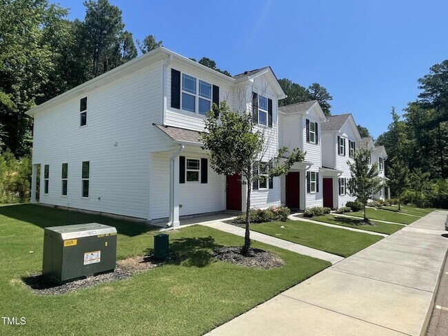 2010 Wiggins Village Dr in Youngsville, NC - Building Photo - Building Photo