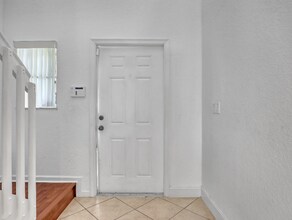 681 Imperial Lake Rd in West Palm Beach, FL - Building Photo - Building Photo