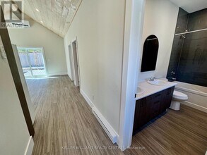 63 Holgate St in Barrie, ON - Building Photo - Building Photo