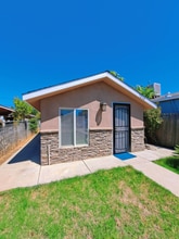 7226 N San Pablo Ave in Fresno, CA - Building Photo - Building Photo