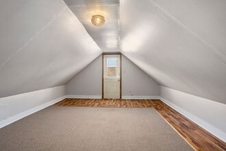 120 W 5th St in Kaukauna, WI - Building Photo - Building Photo