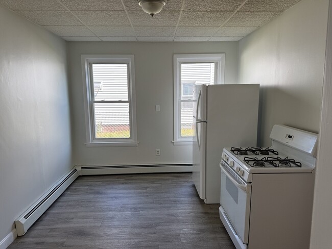 13 New Hampshire Ave in Haverhill, MA - Building Photo - Building Photo