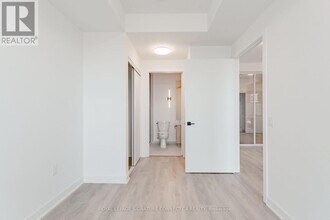 1185 Dupont St in Toronto, ON - Building Photo - Building Photo