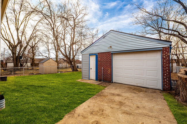 1855 Wesleyan Rd in Dayton, OH - Building Photo - Building Photo