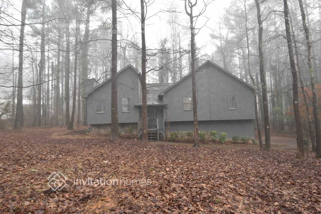 813 Emerald Falls in Woodstock, GA - Building Photo