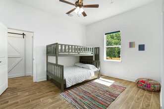 247 Princeton Ave, Unit House in San Antonio, TX - Building Photo - Building Photo