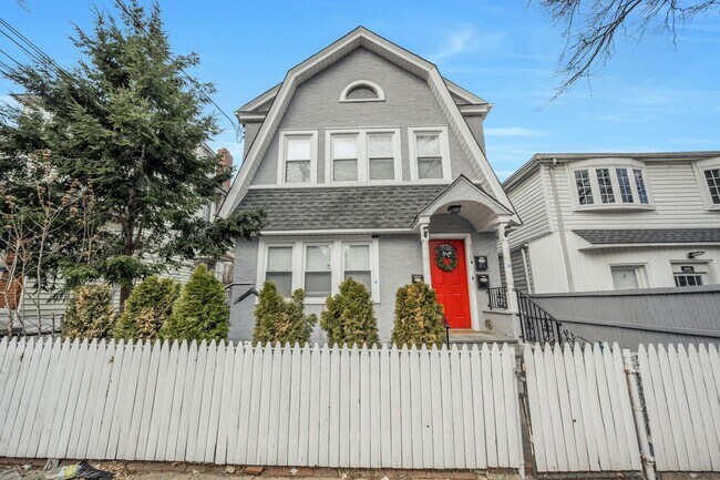 338 N High St-Unit -1 in Mount Vernon, NY - Building Photo - Building Photo