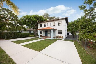 2332 SW 26th Ln in Miami, FL - Building Photo - Building Photo