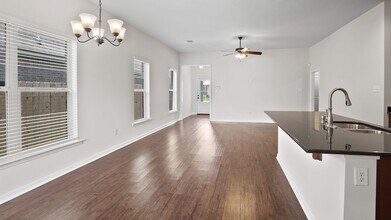 1045 Gentle Wind Dr in Baton Rouge, LA - Building Photo - Building Photo