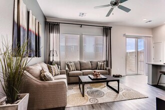 Avilla Lehi Crossing in Mesa, AZ - Building Photo - Building Photo
