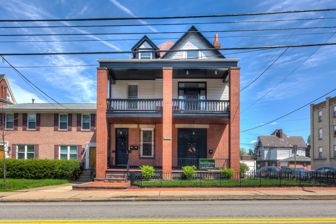 717 S Negley Ave in Pittsburgh, PA - Building Photo