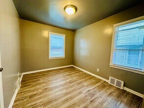 8240 Artesian St in Detroit, MI - Building Photo - Building Photo