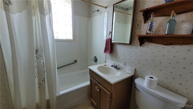 2 Balzac Ct in Tonawanda, NY - Building Photo - Building Photo