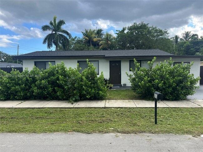 property at 5600 SW 38th St